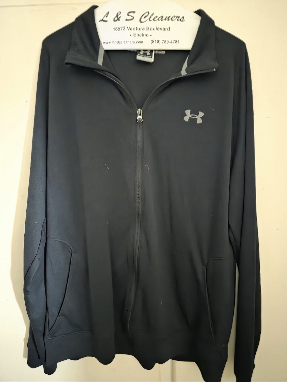 Under Armour Men's Black Full-Zip Athletic Jacket with Grey Logo